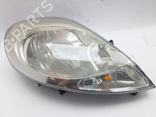 Used Right headlight NISSAN PRIMASTAR Van (X83) [2002-2025]  28153364