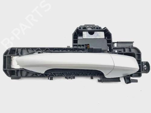 Used Front right exterior door handle Front right exterior door handle 20686602 20686602