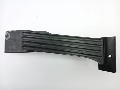 pedal-bmw-3-e90-2004-2005-2006-2007-2008-2009-2010-2011-2012-33462900 main image