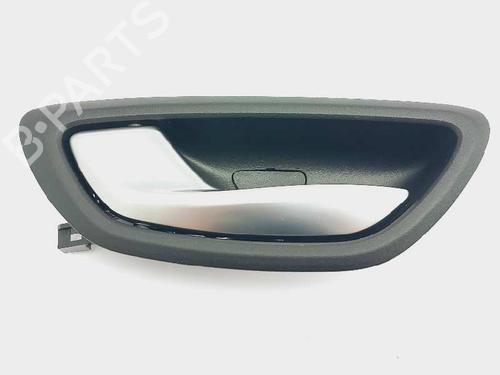 Used Front left interior door handle Front left interior door handle RENAULT MEGANE IV Hatchback (B9A/M/N_) 1.5 Blue dCi 115 (B9A6) (116 hp) 20683435 20683435