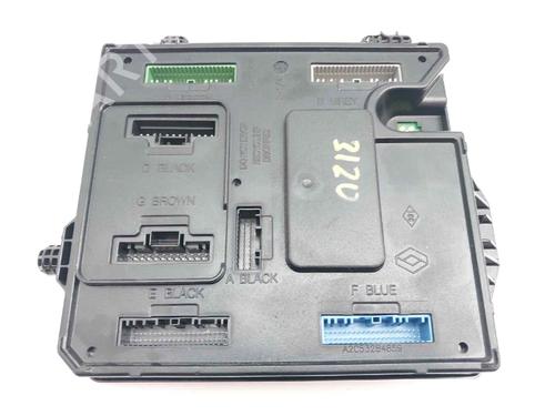 Used Fuse box Fuse box RENAULT FLUENCE (L3_) [2010-2026] 13658505 13658505