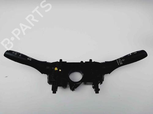 switch-nissan-micra-v-k14-5fb1a-2016-20684917 main image