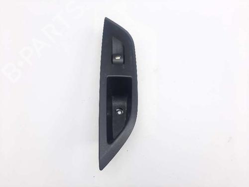 Comutador vidro trás esquerdo Comutador vidro trás esquerdo PEUGEOT 2008 II (UD_, US_, UY_, UJ_, UR_, UC_) 1.5 BlueHDI 110 (UDYHSK) (110 hp) 20681322 20681322