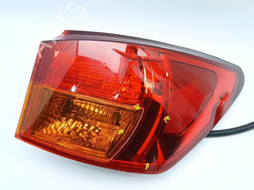 Used Right taillight Right taillight LEXUS IS II (_E2_) 220d (ALE20) (177 hp) 32065977 32065977