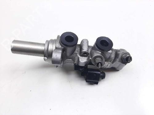 Used Brake master cylinder Brake master cylinder SEAT LEON ST (5F8) 1.6 TDI (115 hp) 9263354 9263354