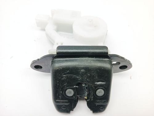 Used Tailgate lock RENAULT KADJAR (HA_, HL_) 1.2 TCe 130 (HLMR) (130 hp) 23409995