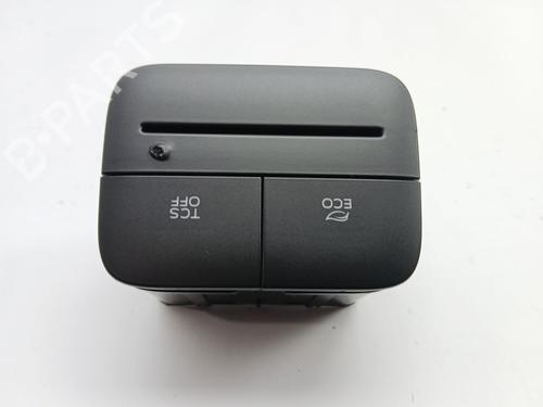 switch-ford-fiesta-vii-hj-hf-2017-32998712 main image