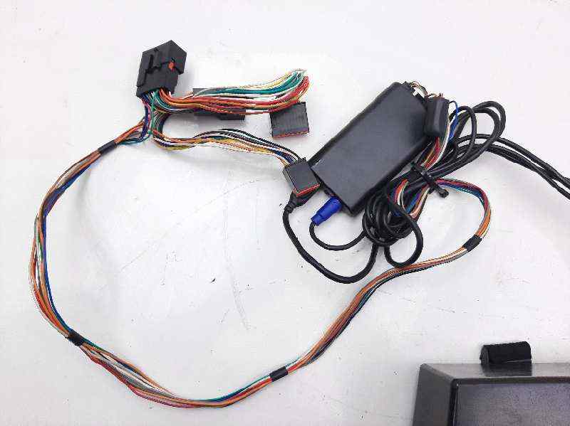 Glove box LAND ROVER RANGE ROVER SPORT I (L320) 2.7 D 4x4 8418799 BParts