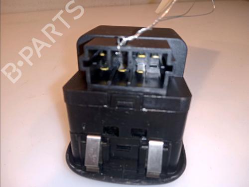Used Left front window switch PEUGEOT 206 Hatchback (2A/C) 1.4 i (75 hp) 11724937