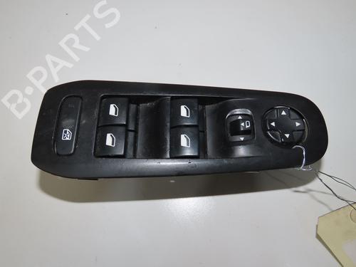 Used Left front window switch Left front window switch 39453489 39453489