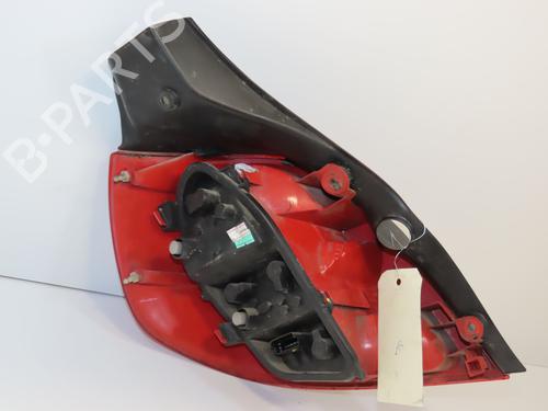 Used Right taillight RENAULT CLIO III (BR0/1, CR0/1) 1.5 dCi (C/BR0G, C/BR1G) (68 hp) 28484147