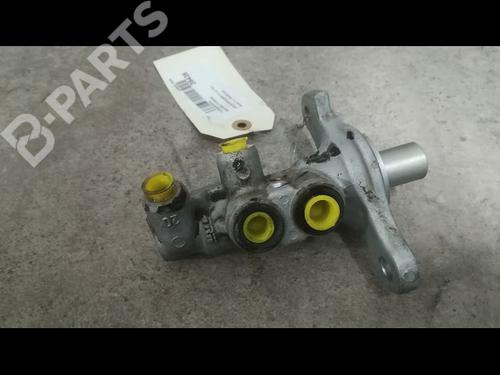 Used Brake master cylinder DACIA SANDERO II 1.0 SCe 75 (B8JC, B8JD) (73 hp) 9610323