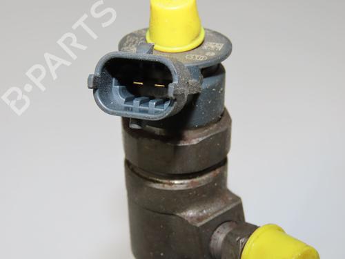 Used Injector Injector FORD TRANSIT COURIER B460 Box Body/MPV 1.5 TDCi (95 hp) 11098917 11098917