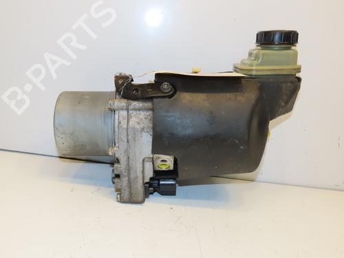 Used Steering pump RENAULT LAGUNA III (BT0/1) 2.0 dCi (BT07, BT0J, BT14, BT1A, BT1S) (131 hp) 17527744