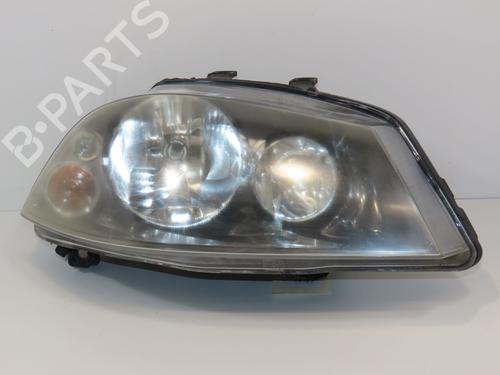 Used Right headlight SEAT CORDOBA (6L2) 1.4 16V (86 hp) 23177688