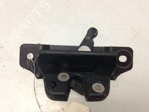 Used Tailgate lock PEUGEOT 106 II (1A_, 1C_) [1996-2005]  23177296