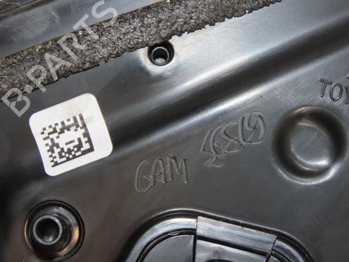 right-mirror-toyota-yaris-_p21_-_pa1_-_ph1_-2020-36427164 main image