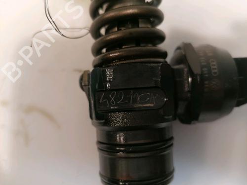 Injector VW TOURAN (1T1, 1T2) 1.9 TDI | BP15813358M100 