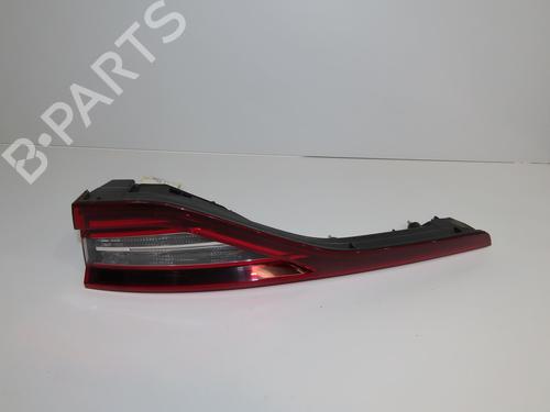 right-tailgate-light-renault-megane-iv-hatchback-b9amn_-2015-33561888 main image