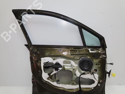 Used Left front door Left front door 39039372 39039372