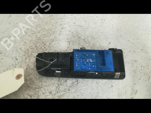 Left front window switch ALFA ROMEO 159 (939_) 2.4 JTDM (939AXD12, 939AXD1B) | BP9603704I27