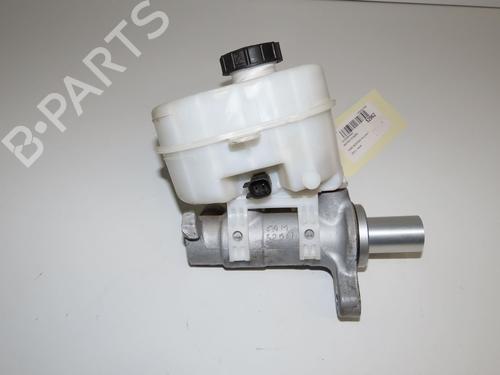 brake-master-cylinder-ford-usa-mustang-convertible-2014-36494110 main image