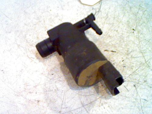Used Washer pump Washer pump RENAULT MASTER II Van (FD) [1997-2013] 23178417 23178417
