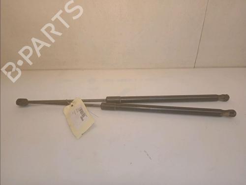 Used Tailgate lift support VOLVO V60 I (155) D3 (150 hp) 15643438