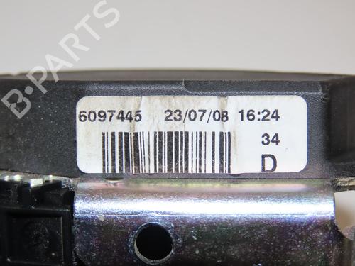Høyre foran beltestrammer VW POLO IV (9N_, 9A_) 1.2 | BP28830697C88 