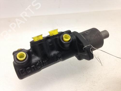 Used Brake master cylinder PEUGEOT 106 II (1A_, 1C_) 1.5 D (57 hp) 23173722