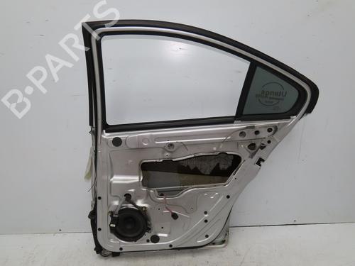 Used Right rear door VOLVO S60 I (384) 2.4 D (130 hp) 28802091