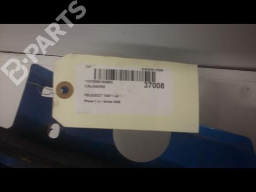 Grille PEUGEOT 1007 (KM_) 1.4 | BP9616857C40 