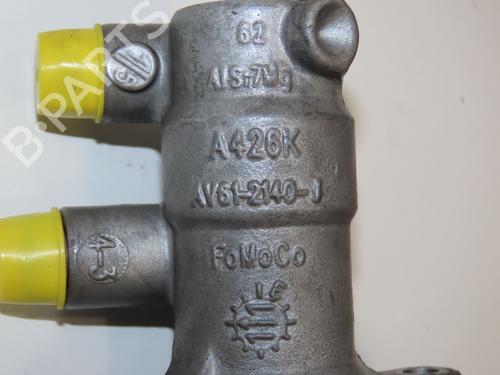 Brake master cylinder FORD FOCUS III 1.6 TDCi | BP19069187M77 