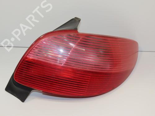 Højre baglygte PEUGEOT 206 Hatchback (2A/C) 1.4 i (75 hp) 29151010