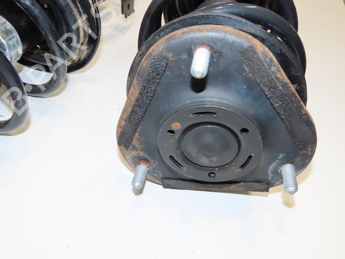Used Right front shock absorber TOYOTA AURIS (_E15_) 1.4 D-4D (NDE150_, NDE150R) (90 hp) 29318750
