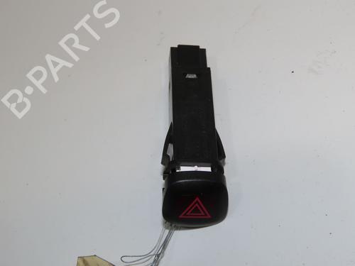 Used Warning switch Warning switch VOLVO V40 Cross Country (526) D2 (114 hp) 32511436 32511436