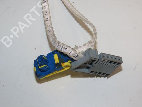 Steering column stalk PEUGEOT 308 SW I (4E_, 4H_) 1.6 HDi | BP24358868I23 