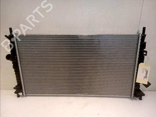 Used Water radiator Water radiator 15742104 15742104