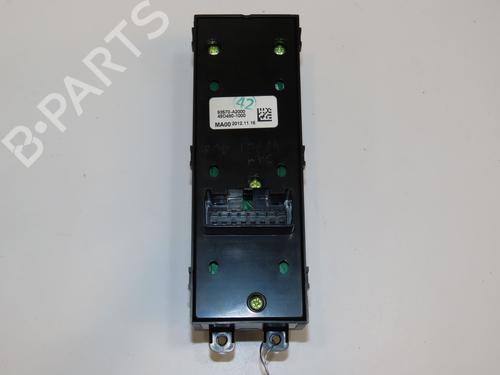 Left front window switch KIA CEE'D Sportswagon (JD) 1.6 CRDi 128 | BP19170756I27 