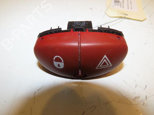 Advarselsbryter PEUGEOT 206 Hatchback (2A/C) 1.6 HDi 110 (109 hp) 17469268