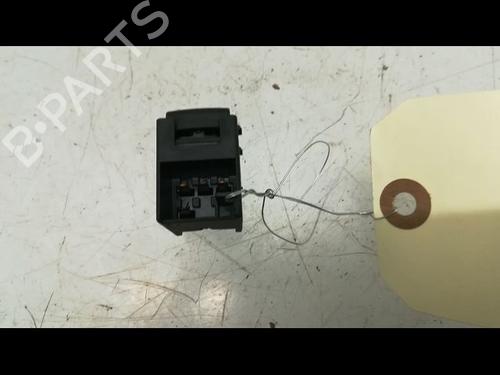 Used Left rear window switch VW PASSAT B5.5 Variant (3B6) 1.9 TDI (101 hp) 9595490