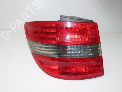 Used Left taillight Left taillight MERCEDES-BENZ B-CLASS Sports Tourer (W245) B 180 CDI (245.207) (109 hp) 39541971 39541971