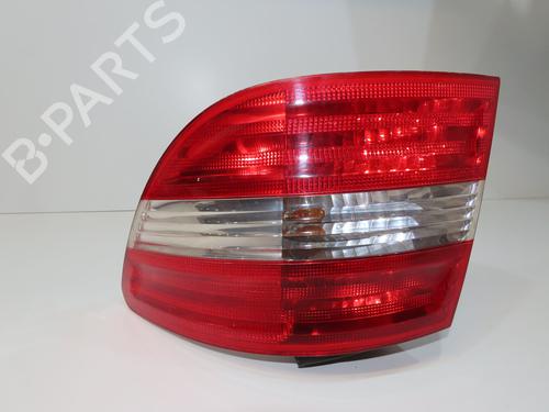 Used Right taillight Right taillight MERCEDES-BENZ B-CLASS Sports Tourer (W245) B 180 CDI (245.207) (109 hp) 33860731 33860731