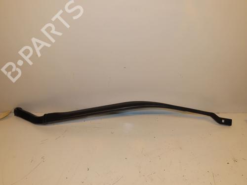 Used Front windshield wiper arm MASERATI GHIBLI III (M157) 3.0 D (275 hp) 17051531