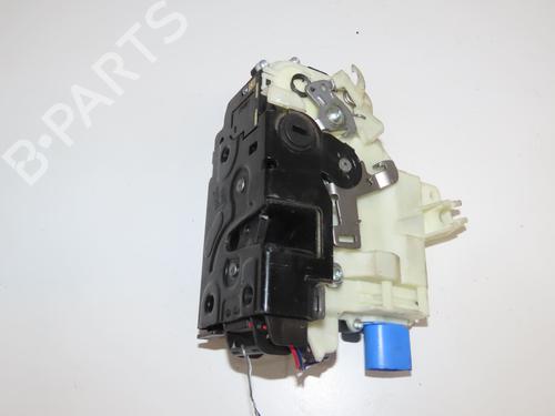 Høyre bak lås Høyre bak lås VW POLO IV (9N_, 9A_) 1.4 TDI (70 hp) 37062676 37062676