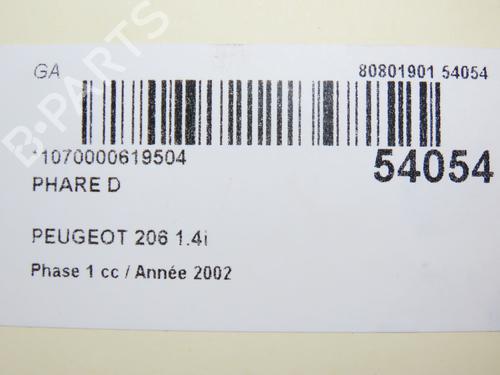 Faro derecho PEUGEOT 206 Hatchback (2A/C) 1.4 i (75 hp) 28832485