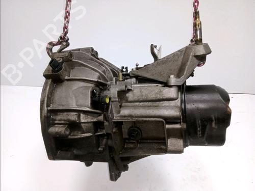 Used Gearbox NISSAN MICRA III (K12) 1.4 16V (88 hp) 12585562
