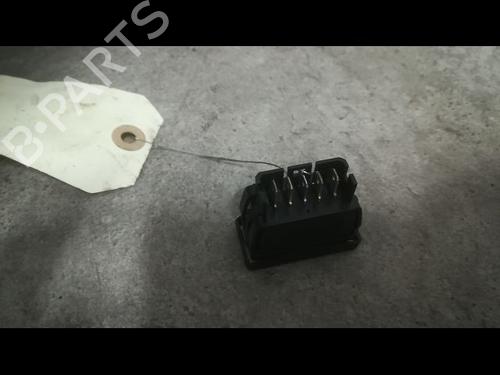 Used Left front window switch Left front window switch CITROËN SAXO (S0, S1) 1.4 VTS (75 hp) 23176549 23176549