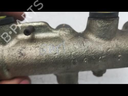 Used Brake master cylinder PEUGEOT BOXER Bus (230P) 2.5 D (86 hp) 9595110