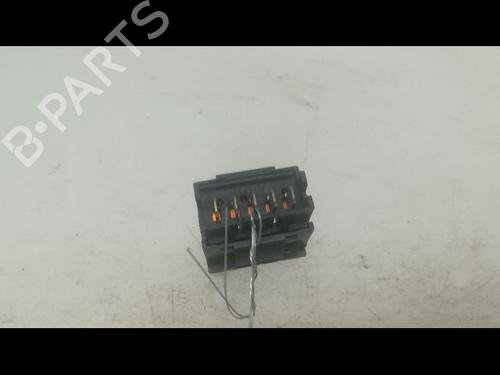 Used Switch PEUGEOT 406 (8B) 1.9 TD (90 hp) 9599055